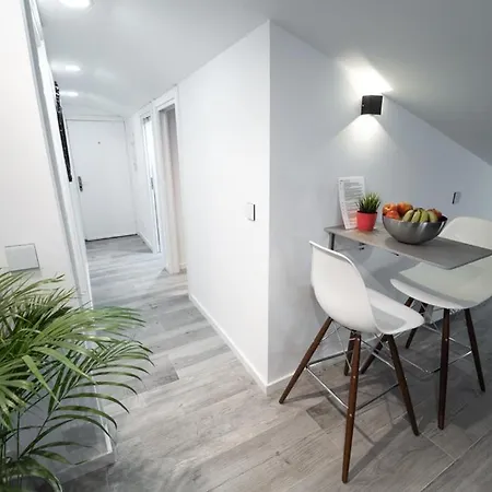 Buhardilla En Primera Linea De Playa, Wifi, Netflix Apartment Comillas