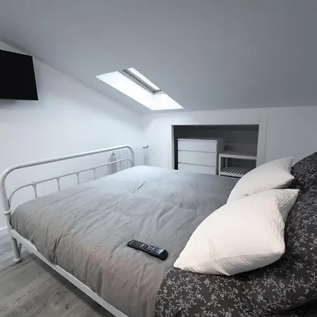 Buhardilla En Primera Linea De Playa, Wifi, Netflix Apartment *