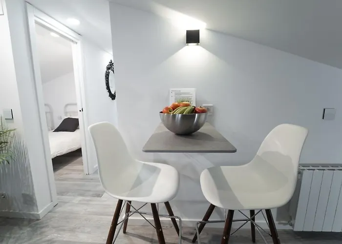 Apartmán Buhardilla Primera Linea De Playa, Wifi, Netflix Comillas