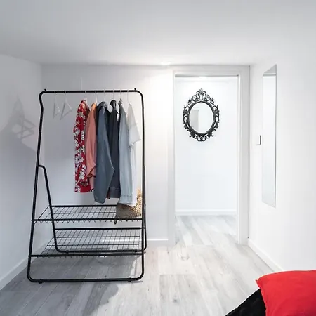 Buhardilla En Primera Linea De Playa, Wifi, Netflix Lejlighed Comillas